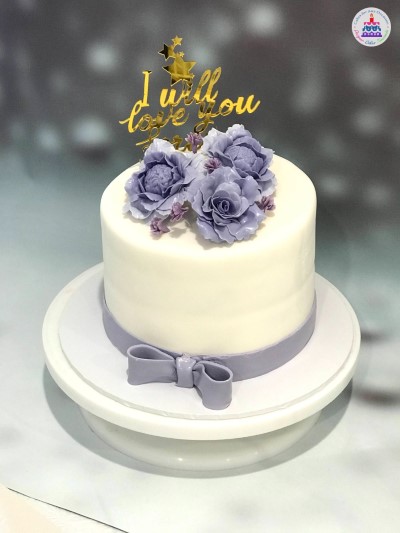 Simple Lavender Rose Cake.jpg